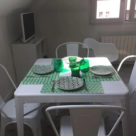 Apartment Joli 2 Pieces A 10 Min A Pied Du Avec Parking Prive